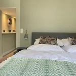 アパート Rhein-suites *